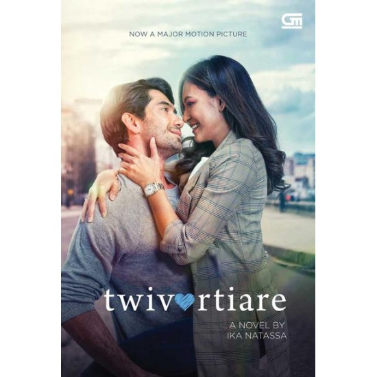 Twivortiare *Ket: Buku Berjaket Cover Film